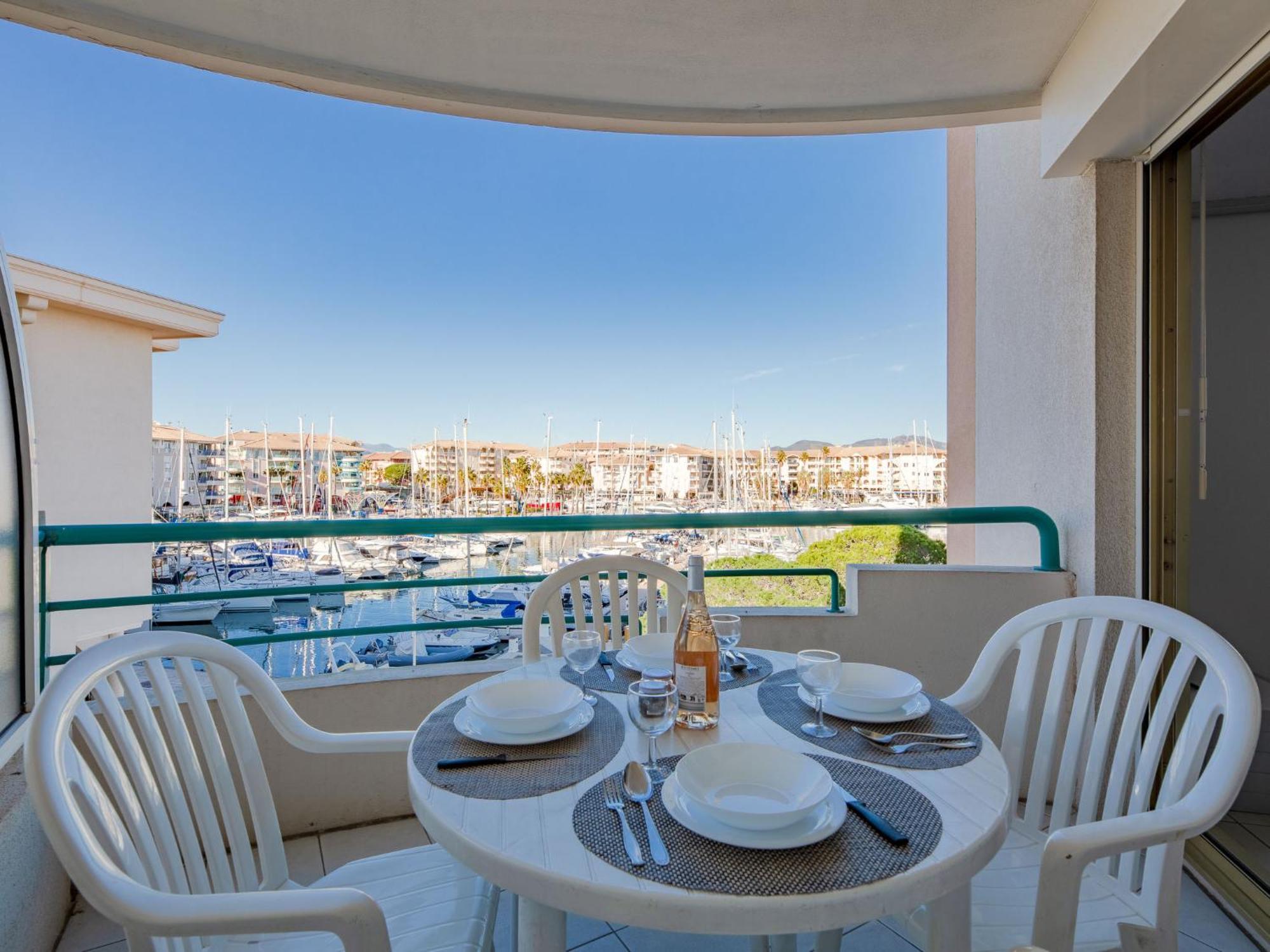L'open-12 By Interhome Appartement Fréjus