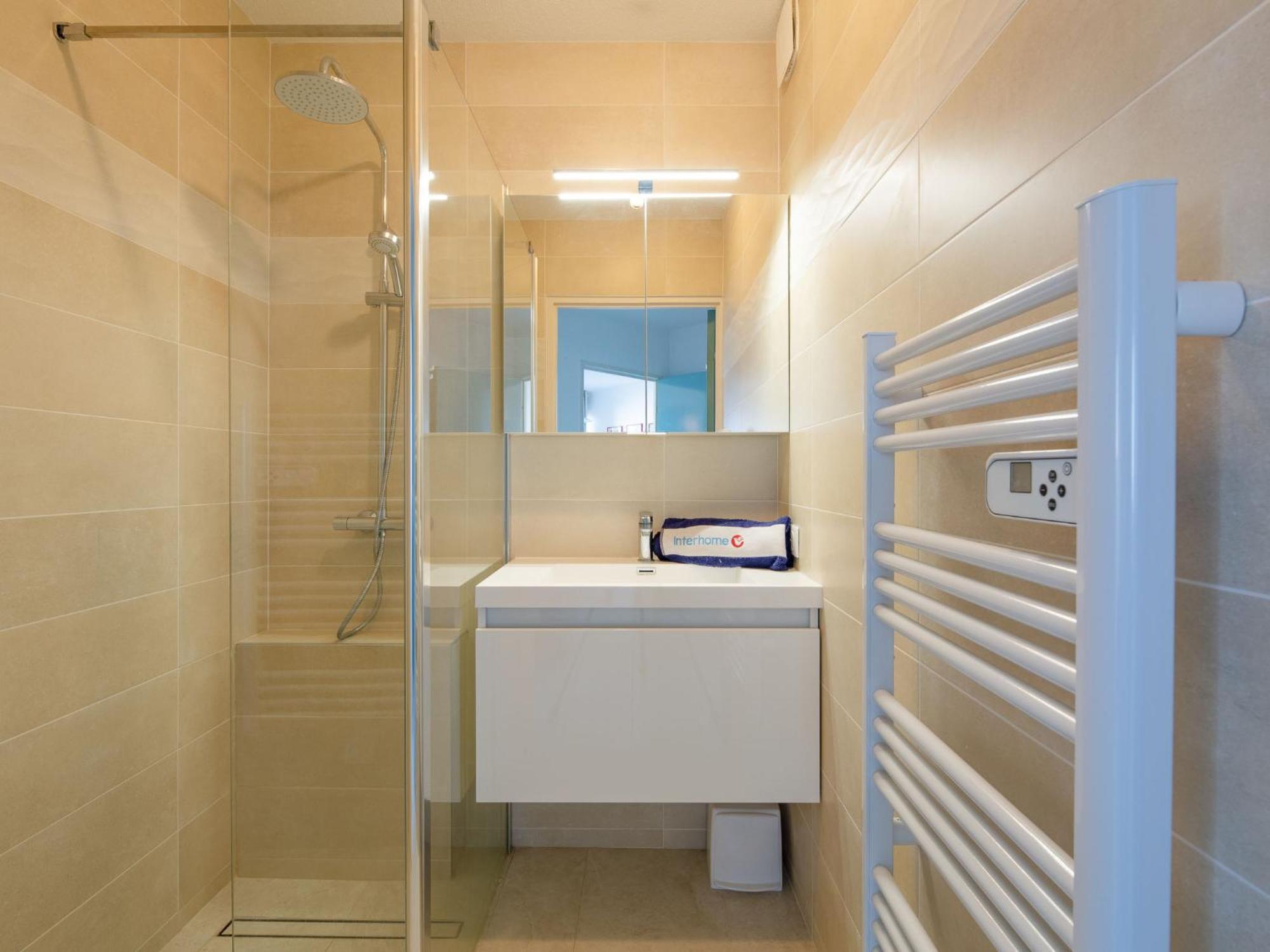 L'open-12 By Interhome Fréjus