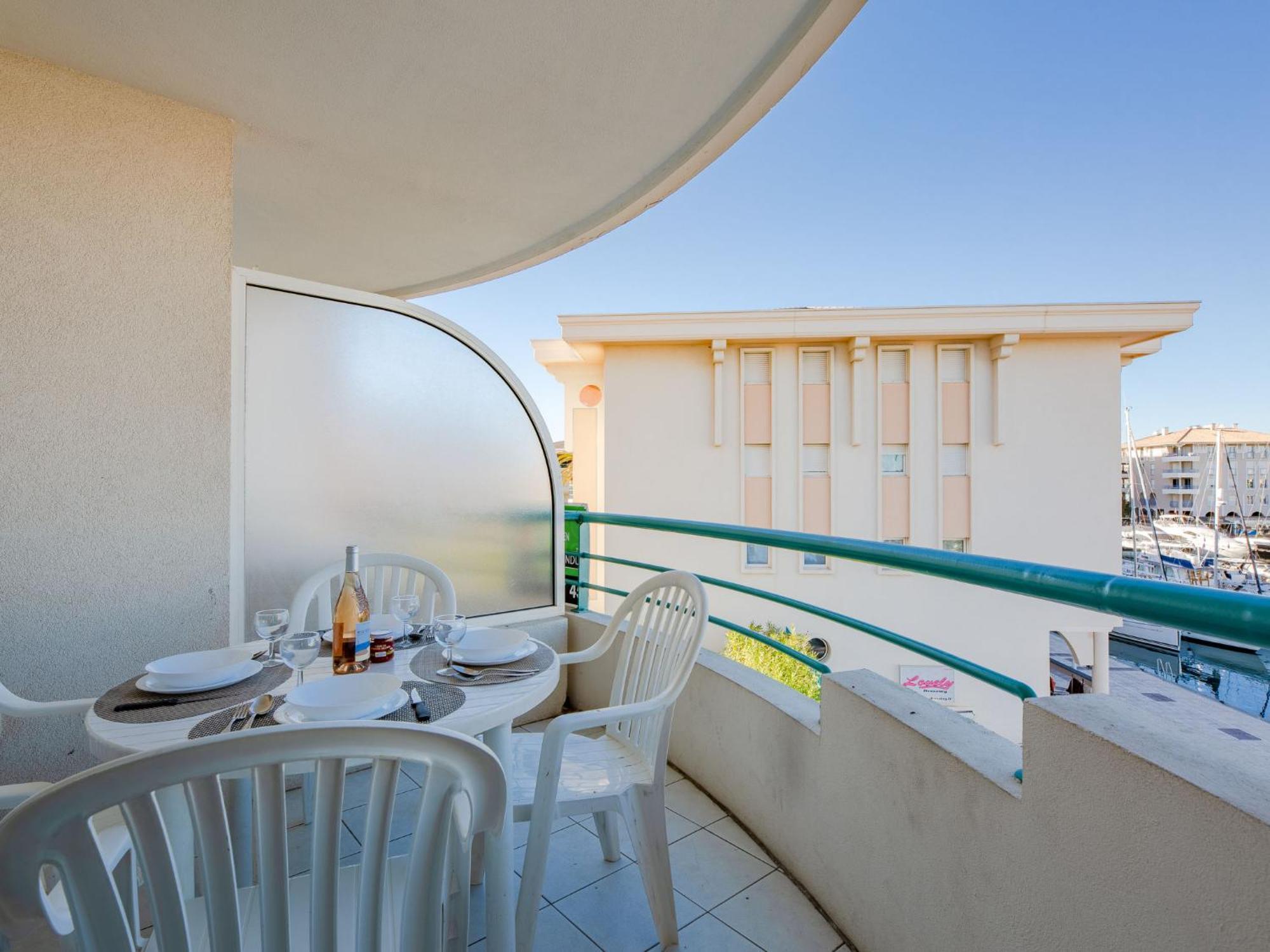 L'open-12 By Interhome * Fréjus